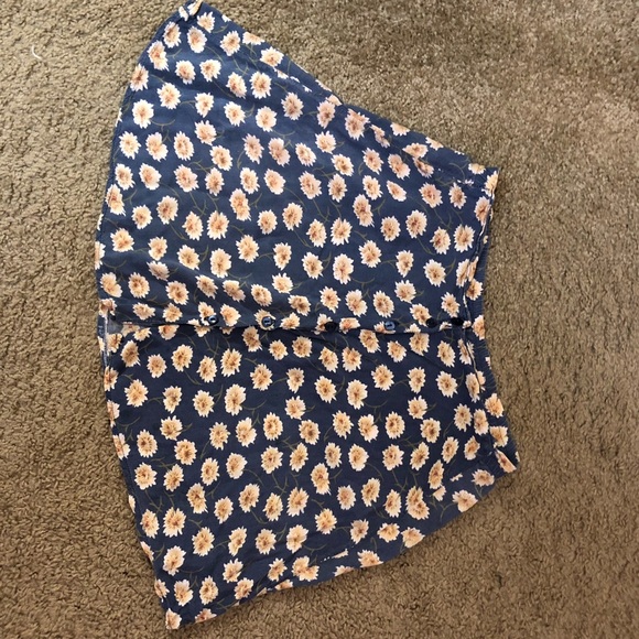 Vintage front buttoned skirt - Picture 2 of 4